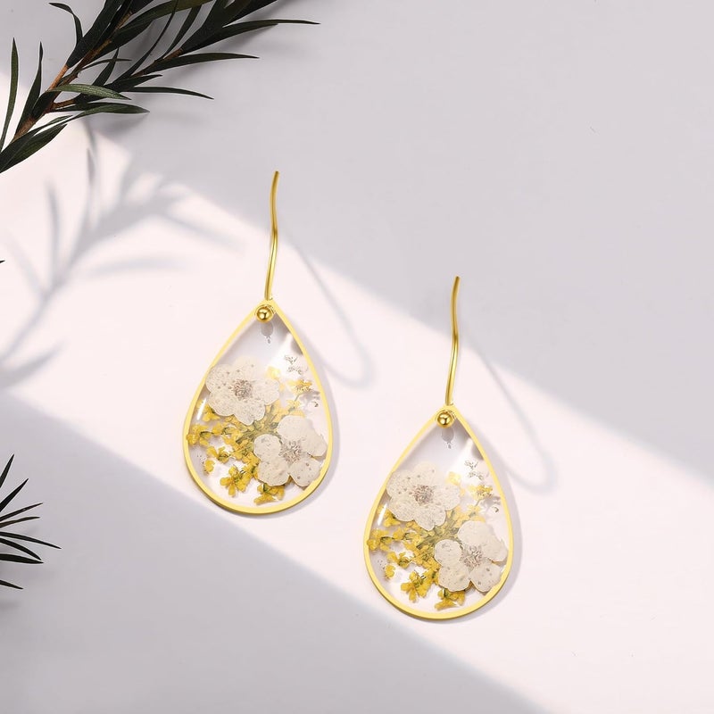 AUNTESIGN Store Forget-Me-Not and Queen Anne's Lace Pressed Wildflower Earrings | Pressed Flower Earrings | Handmade Drop and Dangle Earrings | Gift for Woman - Image 2